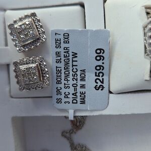 Elegant Silver Jewelry Set